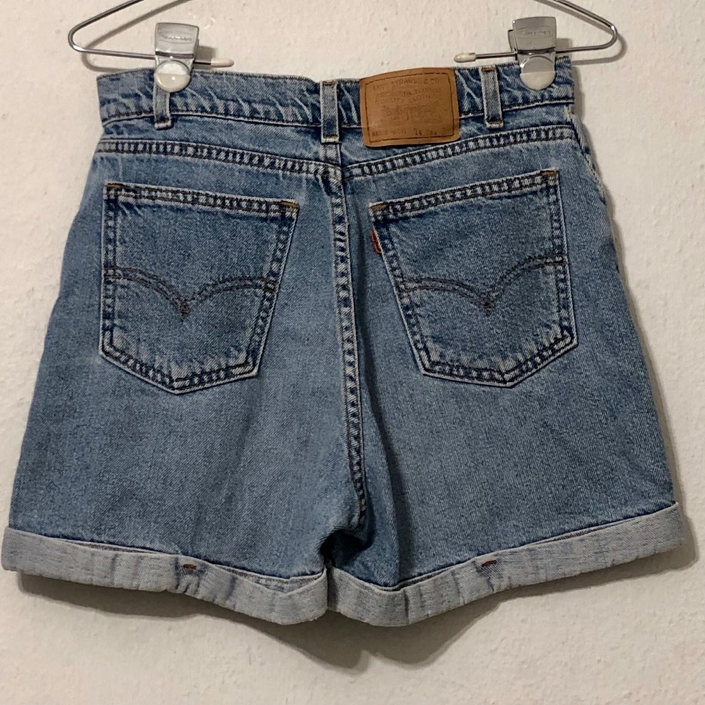 Vintage Levis Jean Shorts - Picture 2 of 2